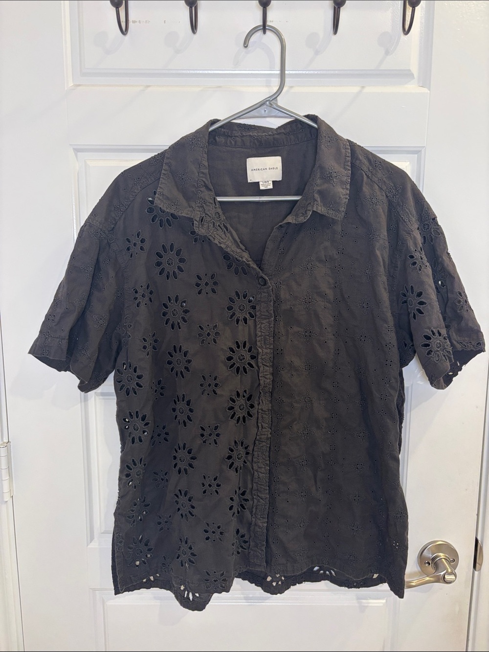American Eagle Black Eyelet Embroidered Button Front Camp Shirt Large